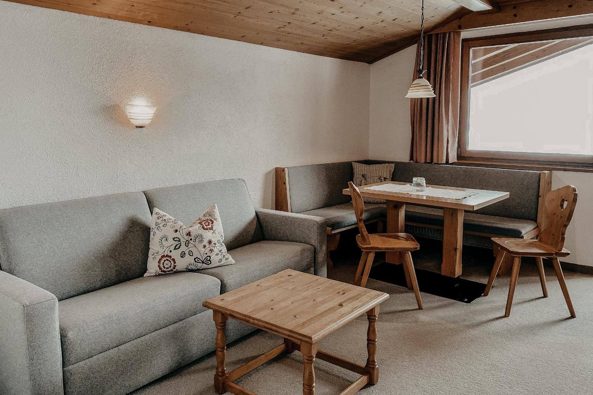 Alpenappartements Cristall ايروالد الغرفة الصورة